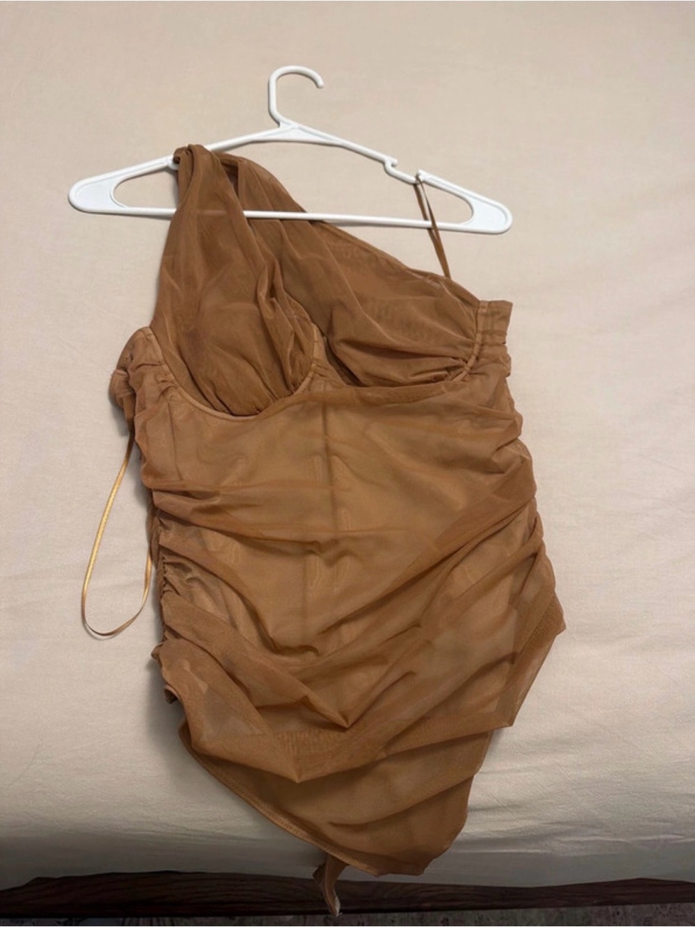 Le Lis Brown One-Shoulder Ruched Bodysuit
